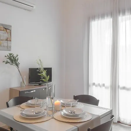 Stylish Le Fontane No2942 شقة فيلاّسيمِيوس